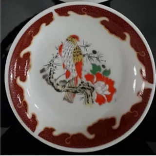 دیوارکوب یا نعلبکی ژاپنی