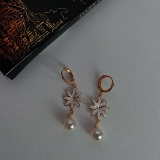 گوشواره بابونه و مروارید