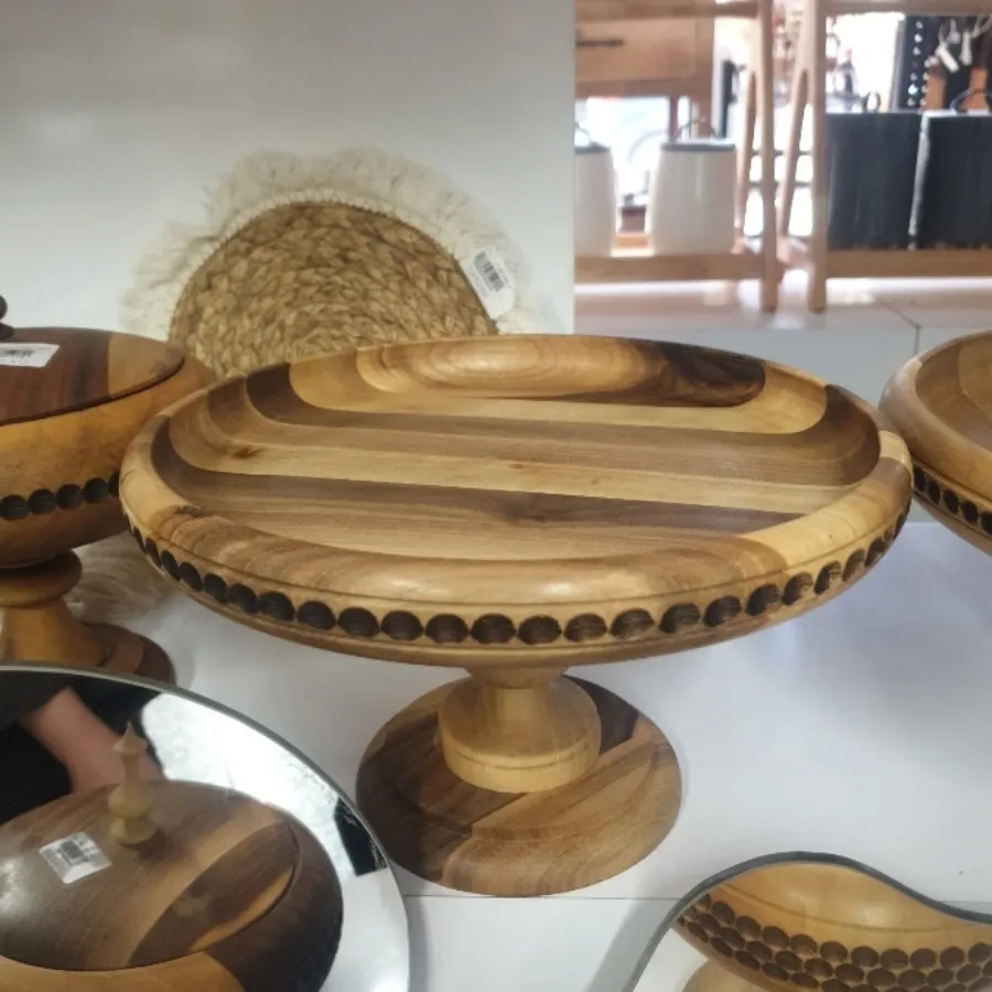 شیرینی خوری
