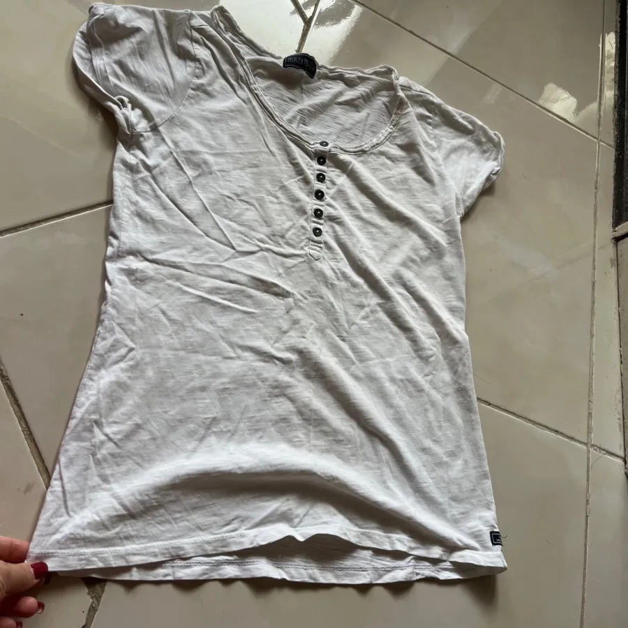 تیشرت خارجی