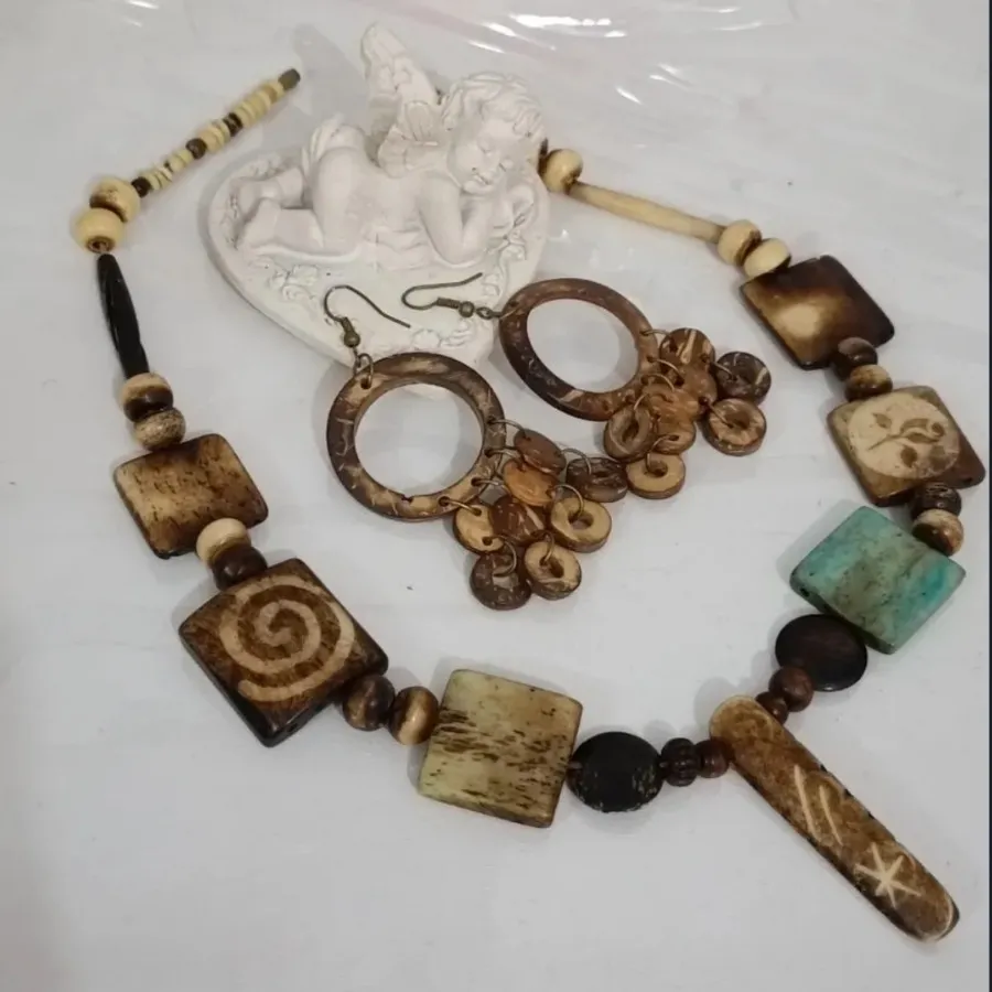 گردنبند و گوشواره خارجی