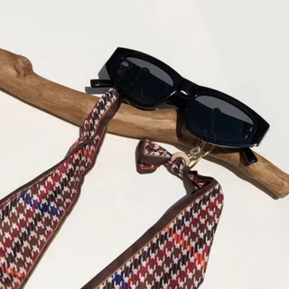 عینک و بند عینک پارچه ای