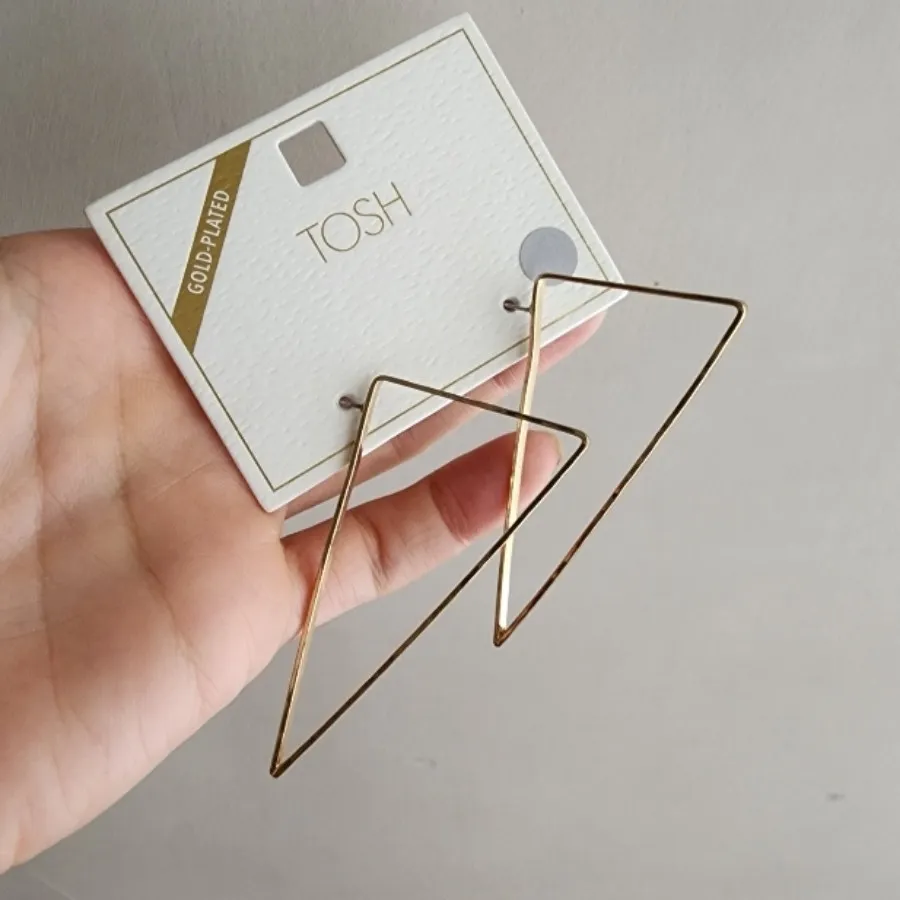 گوشواره تاش tosh