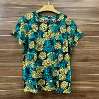 تیشرت برند Bershka