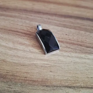 آویز گردنبند