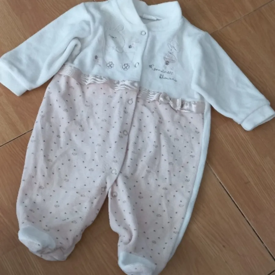 نوزادی حوله ای