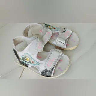 صندل دخترانه