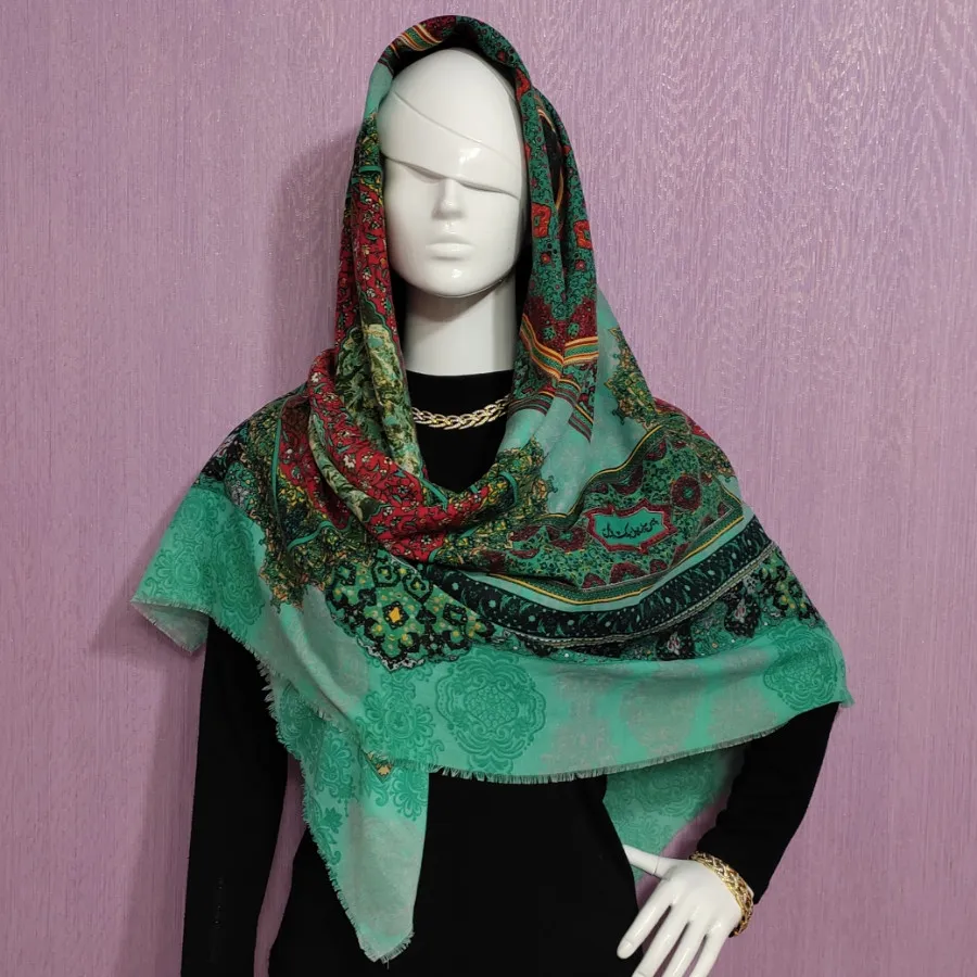 روسری نخی ژاکارد طرح سنتی