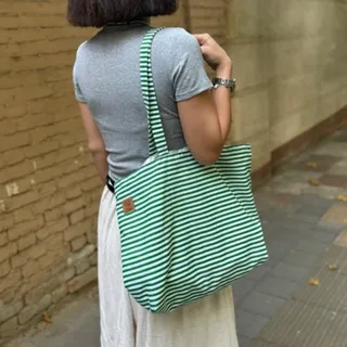 تت‌ بگ مدل راه راه سبز