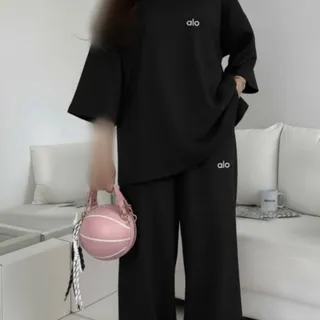 ست تیشرت و‌شلوار