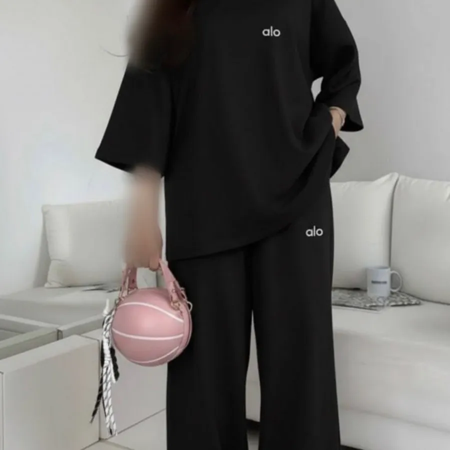 ست تیشرت و‌شلوار