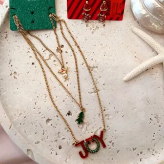 گردنبند و گوشواره وارداتی