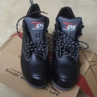 کفش کاربرند TDS مدل هایکر