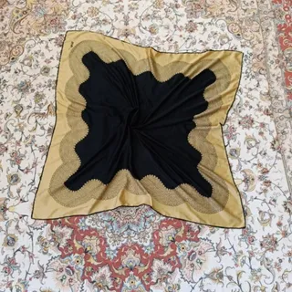روسری ساتن