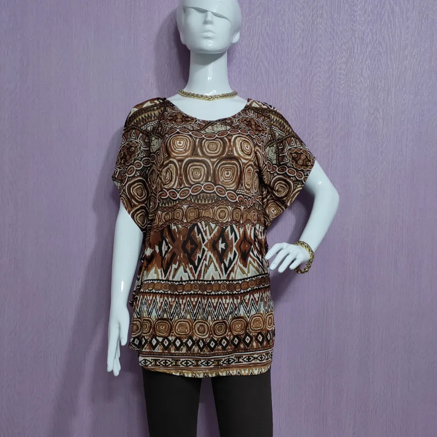 تیشرت طرح سنتی