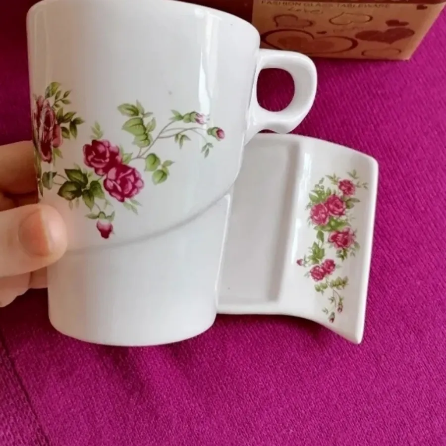 ماگ و پیش دست