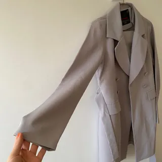 کت و شلوار خاکستری