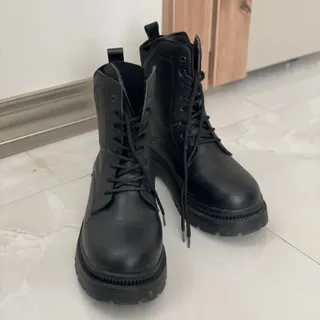 بوت دخترانه