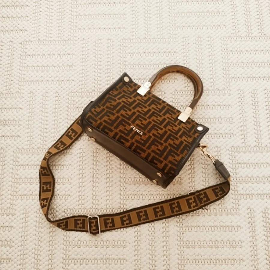 کیف فندی