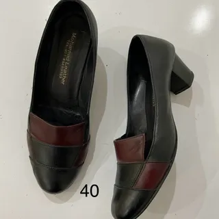 کفش چرم مشکی زرشکی