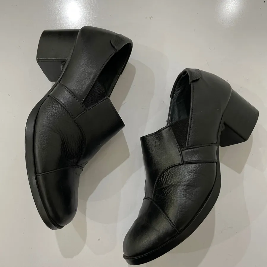 کفش چرم طبی