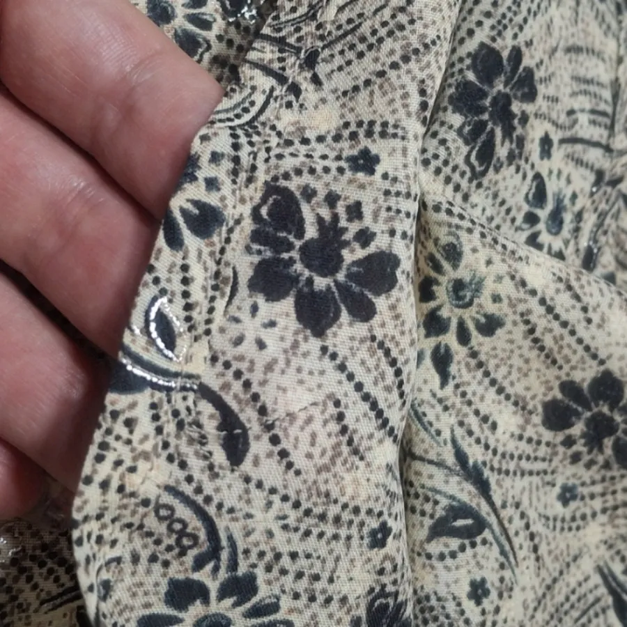 چادر دوخته نقره کوب