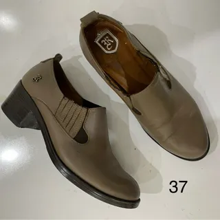 کفش چرم رایکا