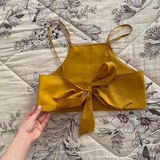 نیم تنه خردلی