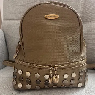 کوله پشتی بژ