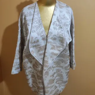 مانتو مزونی با دکمه حلزون