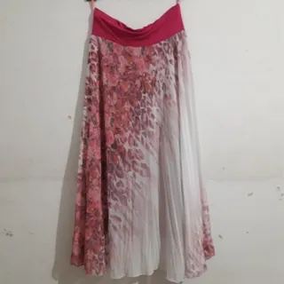 ?دامن پلیسه چین دار