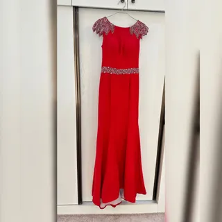 لباس قرمز سایز 36-38