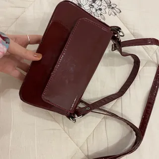 کیف زرشکی
