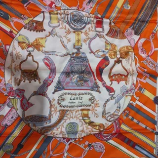 روسری نارنجی