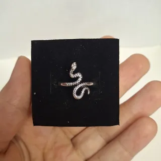 انگشتر مار