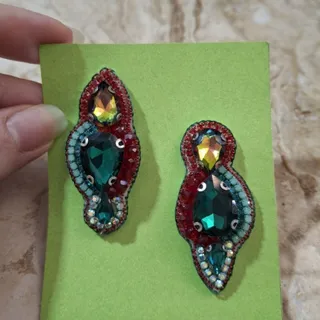 گوشواره جواهردوزی