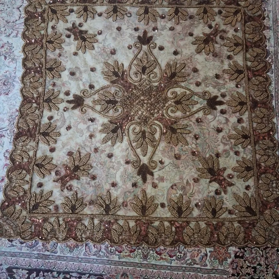 رومیزی کارشده