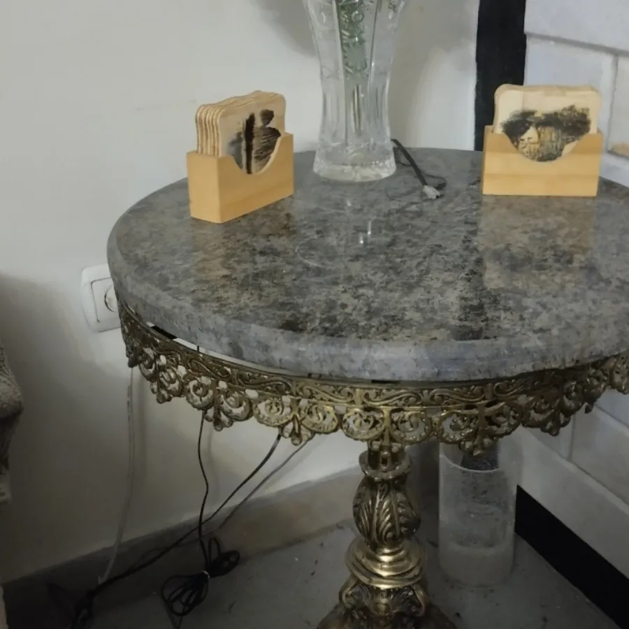 میز برنز