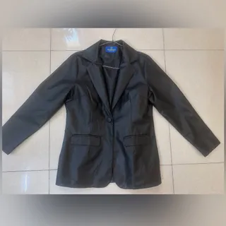 کت چرم ژنانه درجه یک