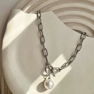 گردنبند با قفل تی و