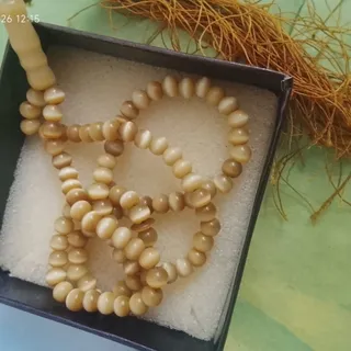 تسبیح چشم گربه