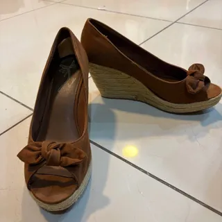 صندل پاشنه کنفی bershka