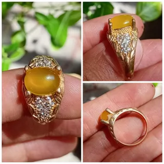 انگشتر عقیق زرد طلاروس