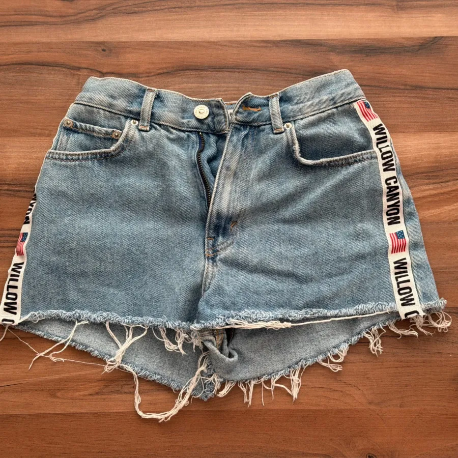 شلواذک pull and bear