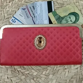 کیف پولی لوس و ادایی