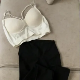 لگ و نیمتنه ورزشی