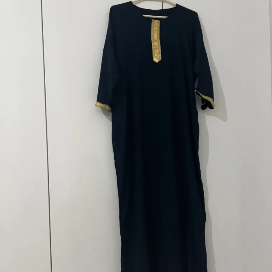 ساحلی نخی کفتان. بارداری