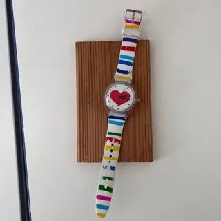 ساعت رنگی رنگی