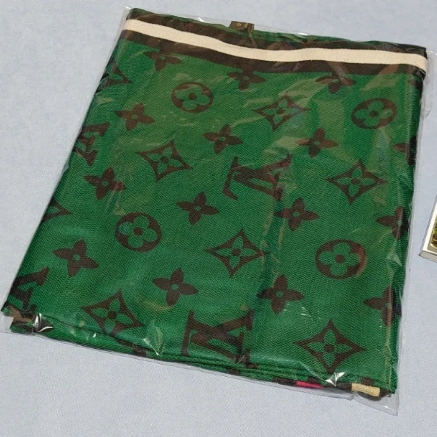 روسری قواره دار پاییزه