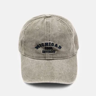کلاه pull&bear